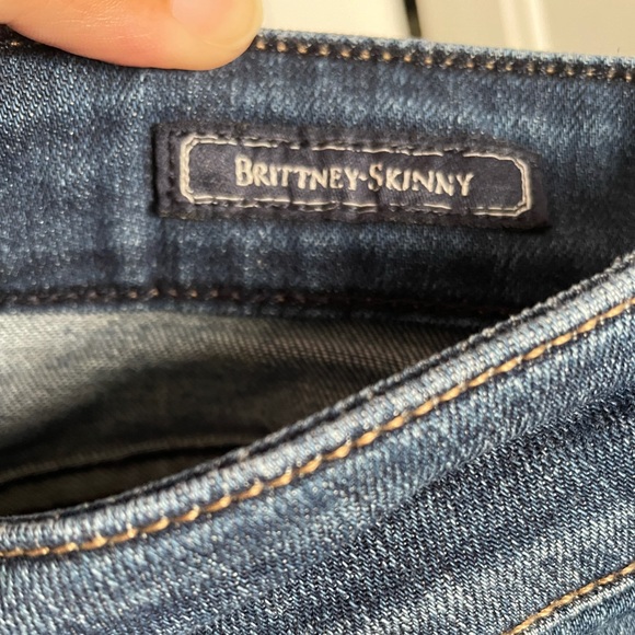 ❤️Host Pick ❤️ Guess 1981 Blue Denim Brittney Skinny Jeans - Picture 9 of 12